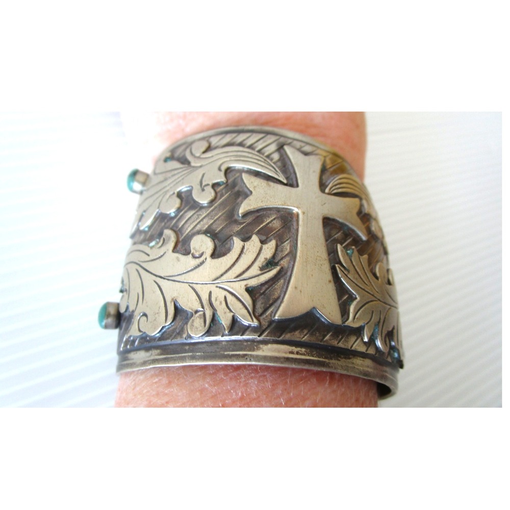 Vintage Metal Cross Cuff Bracelet Silver Tone Turquoise Biker Chic Runway Small